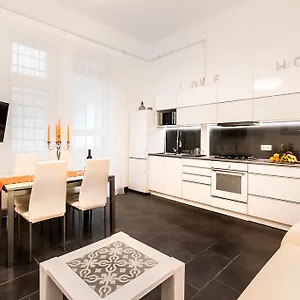 Apartment Modern Centre, Budapest